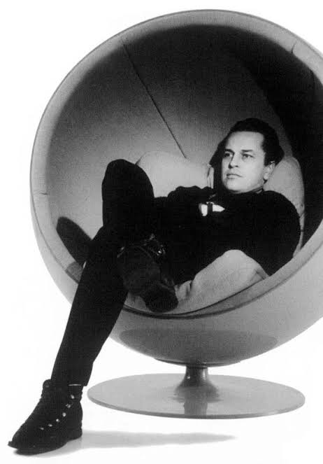 La Ball Chair, Mars Attack